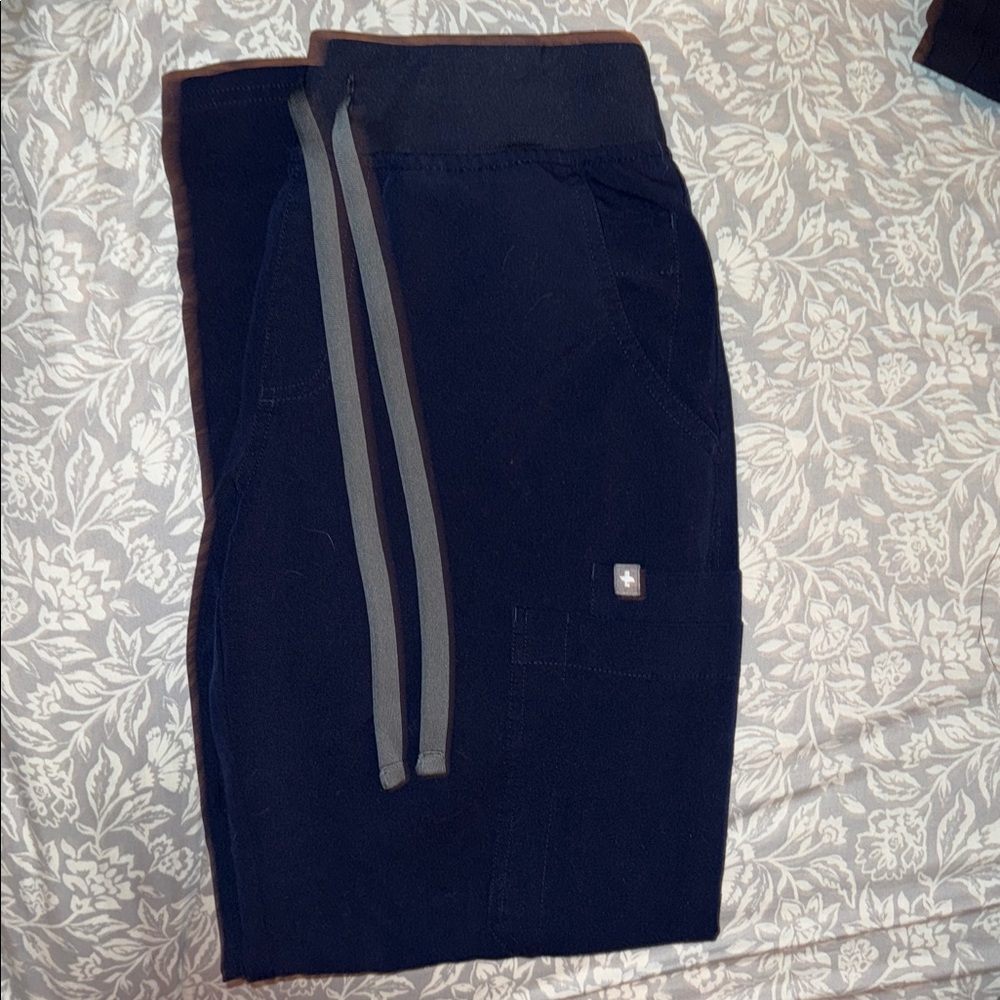 Figs Women’s Petite Navy Pants with Gray Accents